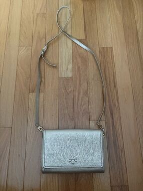 Tory Burch Metallic Gold Pebbled Leather Crossbody